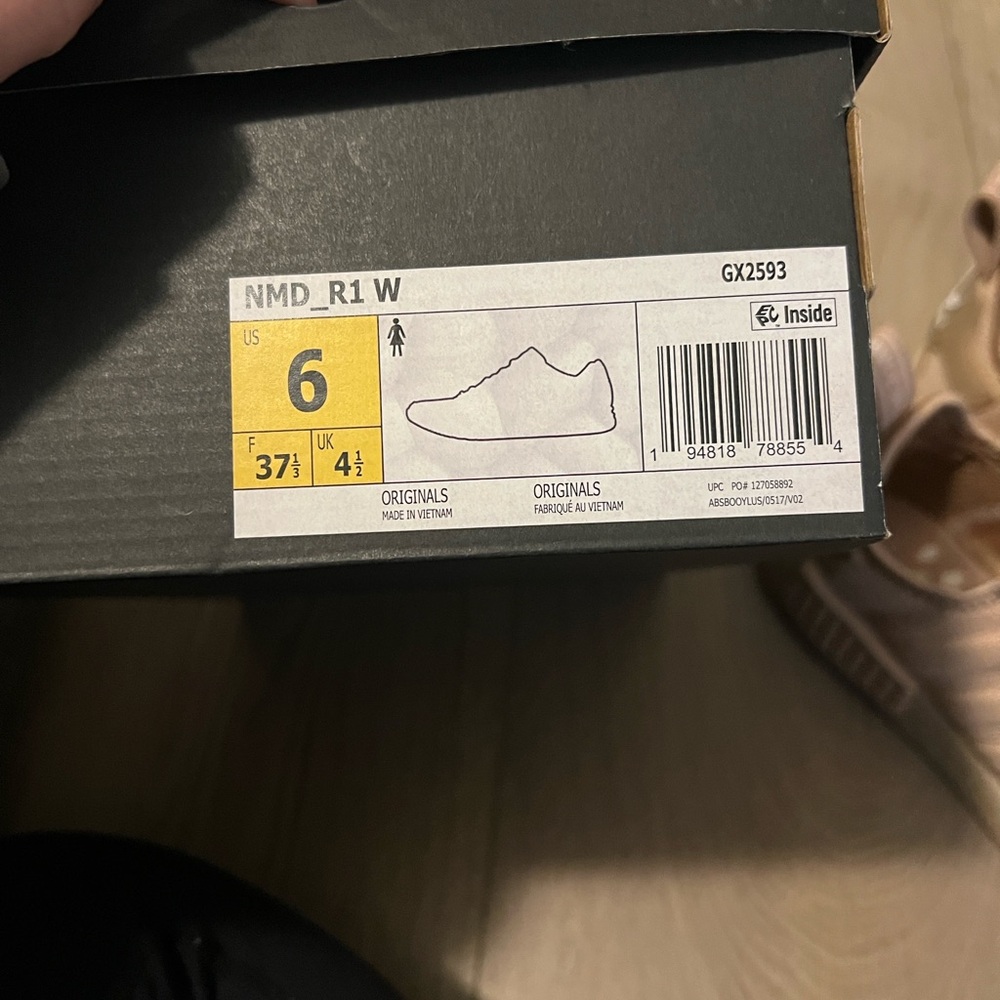 Adidas NMD R1 - Picture 9 of 9